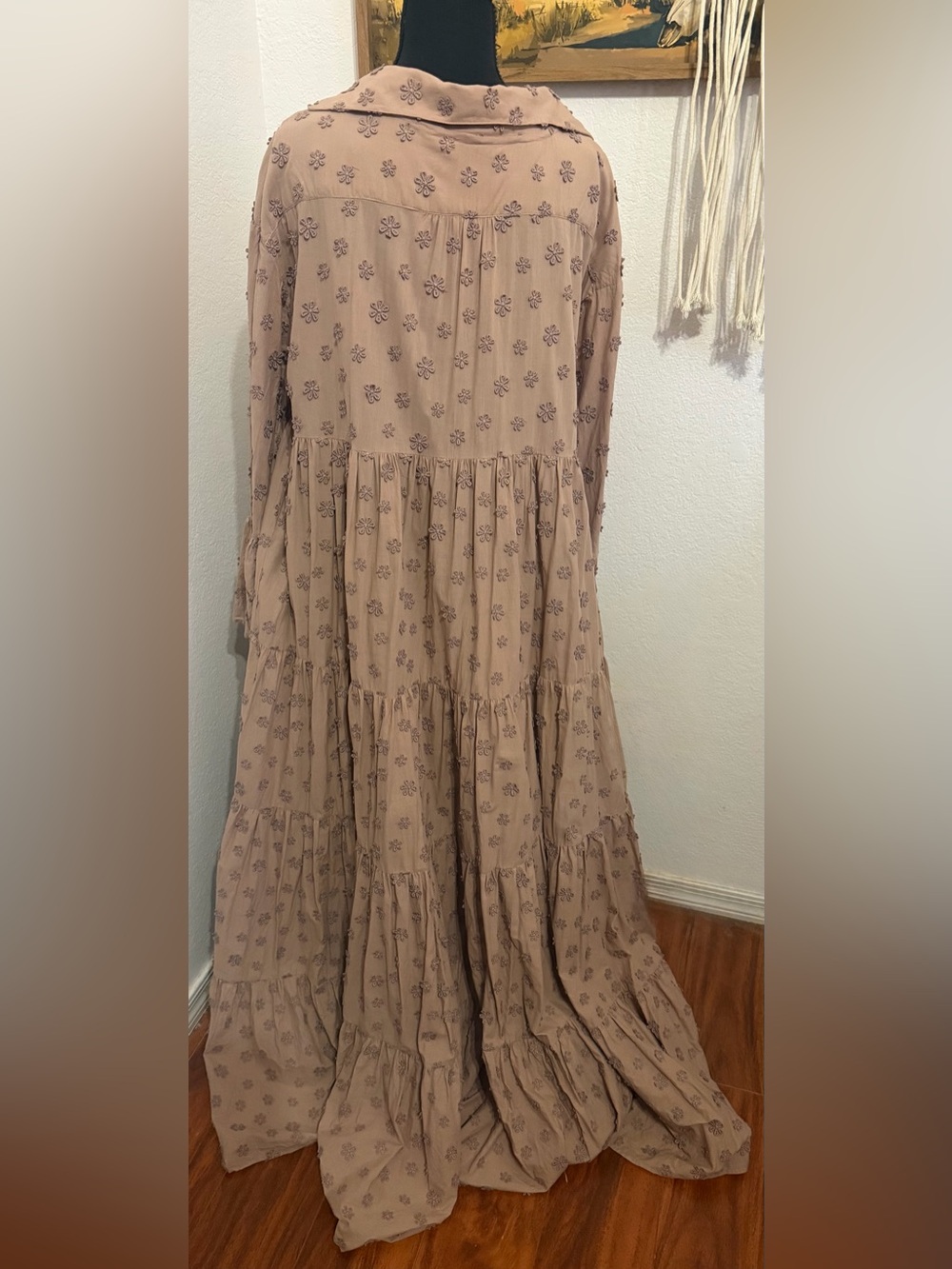 Dodo Bar Or Floral Appliqué Tan trumpet sleeve Maxi Dress - Size L - Picture 7 of 10